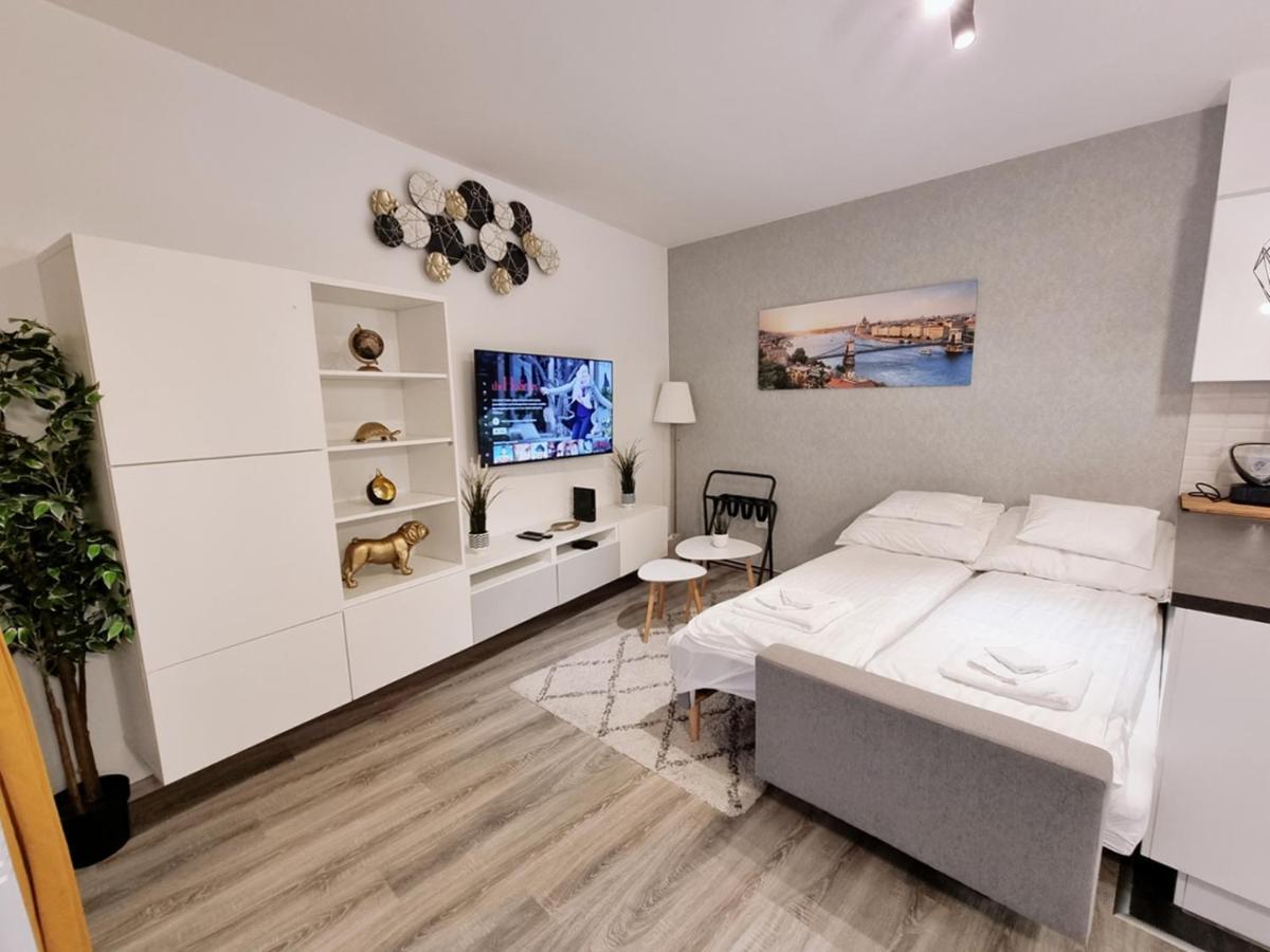 Flamingo - Balcony, Ac, Downtown Apartman Budapest
