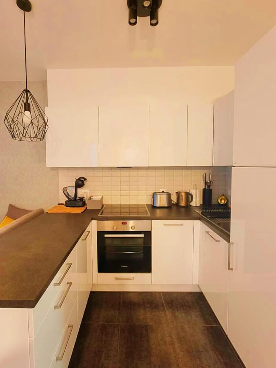 Appartement Flamingo - Balcony, Ac, Downtown Boedapest